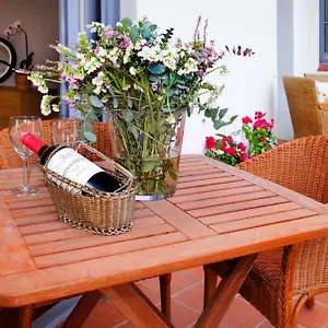 casa-valeta.topbarcelonahotels.com/